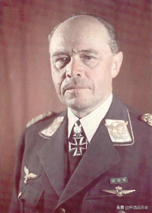 二战时期，希特勒的24位元帅，沙漠之狐能排第几