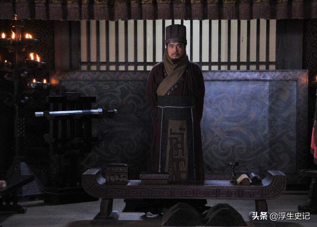 吕布三次有恩于刘备，刘备为何不惜人设彻底崩塌，也要杀死吕布？